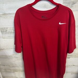 Nike Men's Crimson Short Sleeve Tee